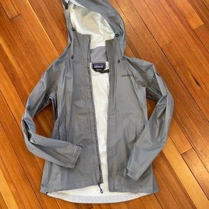 PATAGONIA Women’s Torrentshell Rain Jacket breatheable LIKE NEW Grey size XS
